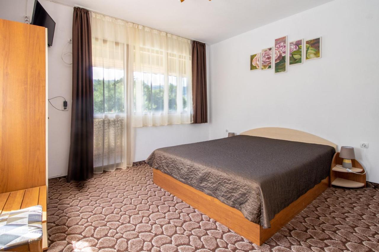 צ'יפליק Family Hotel Panorama מראה חיצוני תמונה
